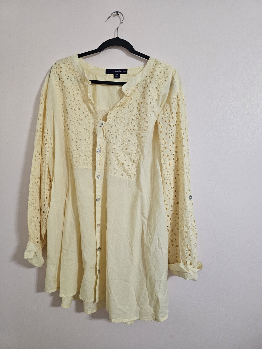 Denim 24/7 Sz 30/4X Light Yellow Eyelet Button-Front Long Sleeve Dress